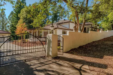 14501 Lupe Rd, Pine Grove, CA 95665 photo 1