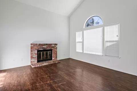 Living - 348 Barrington Way, Lodi, CA 95240 photo 10 of 10