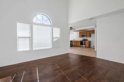 Living - 348 Barrington Way, Lodi, CA 95240 photo 9 of 10
