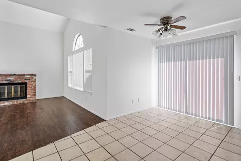 Living - 348 Barrington Way, Lodi, CA 95240 photo 5 of 10
