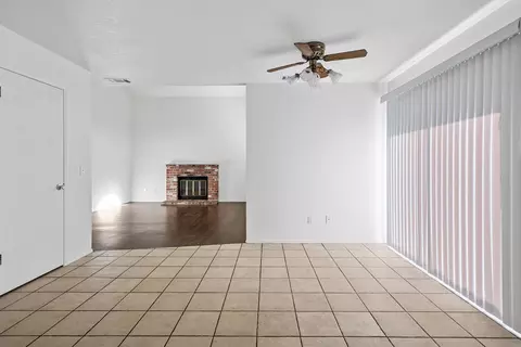 Living - 348 Barrington Way, Lodi, CA 95240 photo 6 of 10
