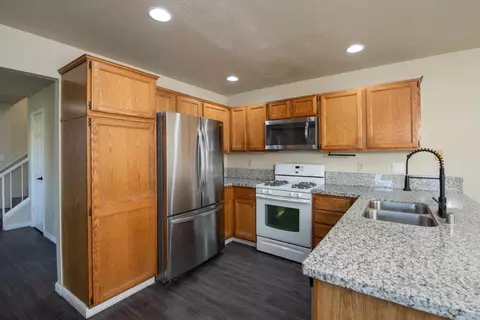Kitchen - 4133 Gagos Dr, Modesto, CA 95356 photo 2 of 3