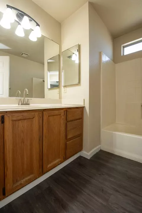 Bath - 4133 Gagos Dr, Modesto, CA 95356 photo 1 of 3