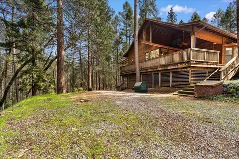 Exterior - 15397 Flying Cloud, Grass Valley, CA 95945 photo 3 of 25