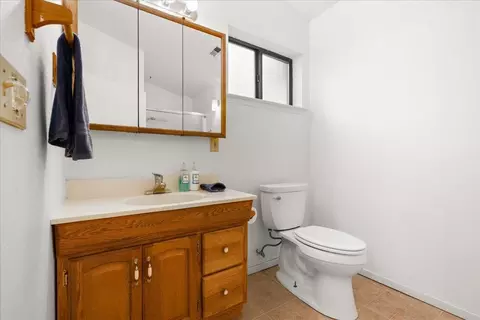 Bath - 15397 Flying Cloud, Grass Valley, CA 95945 photo 2 of 3