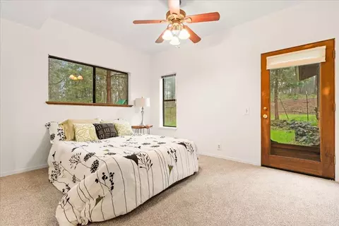 Bedroom - 15397 Flying Cloud, Grass Valley, CA 95945 photo 5 of 8