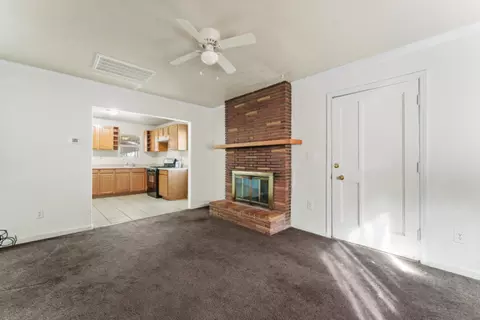 Living - 5192 Chestnut Rd, Olivehurst, CA 95961 photo 1 of 3