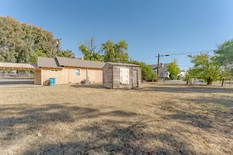 Exterior - 5192 Chestnut Rd, Olivehurst, CA 95961 photo 6 of 9
