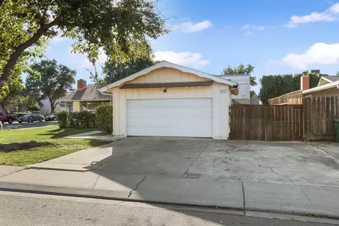 Exterior - 2613 Balboa Dr, Tracy, CA 95376 photo 2 of 13