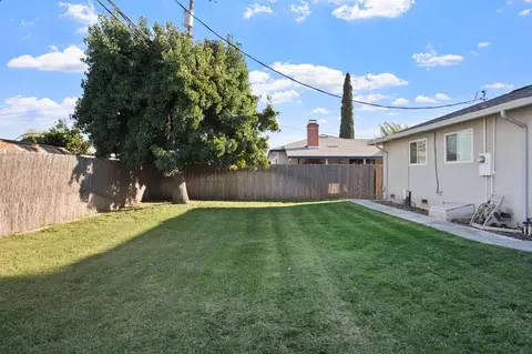 Exterior - 812 Ralph Ave, Manteca, CA 95336 photo 5 of 5