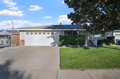 Exterior - 812 Ralph Ave, Manteca, CA 95336 photo 1 of 5