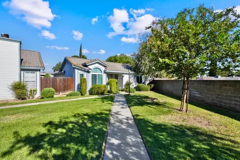 2704 Parkway, Ceres, CA 95307 photo 2
