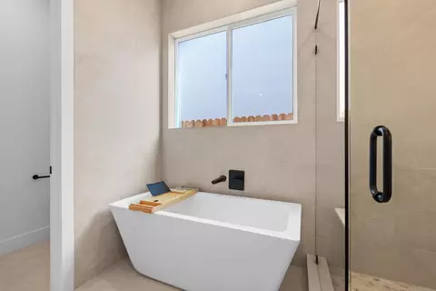 Bath - 7744 Elmont Ave, Elverta, CA 95626 photo 6 of 10