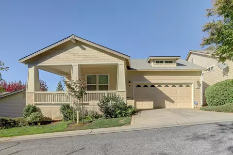 215 Mallard Dr, Grass Valley, CA 95945