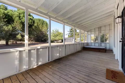 Exterior - 8181 W Kile Rd, Thornton, CA 95686 photo 3 of 12
