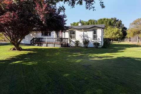 Exterior - 8181 W Kile Rd, Thornton, CA 95686 photo 5 of 12
