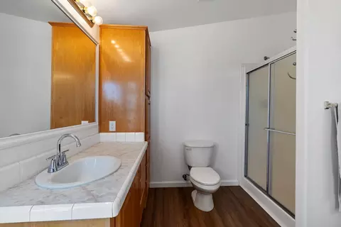 Bath - 8181 W Kile Rd, Thornton, CA 95686 photo 5 of 5