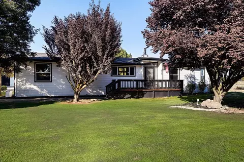 Exterior - 8181 W Kile Rd, Thornton, CA 95686 photo 6 of 12
