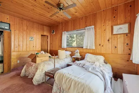 Bedroom - 5983 Sly Park Rd, Placerville, CA 95667 photo 2 of 4