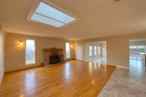 Living - 300 S 7th St, Patterson, CA 95363 photo 4 of 8