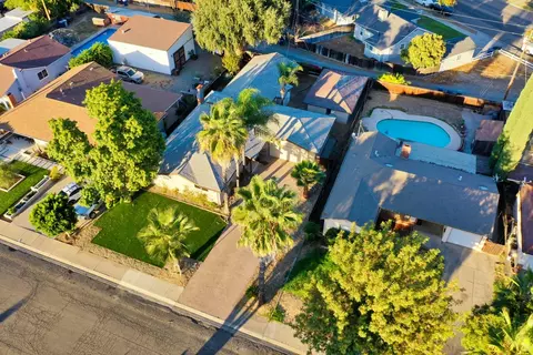 View/Area - 300 S 7th St, Patterson, CA 95363 photo 1 of 7