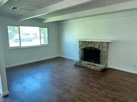 Living - 2500 E Marshall St, Turlock, CA 95380 photo 1 of 1