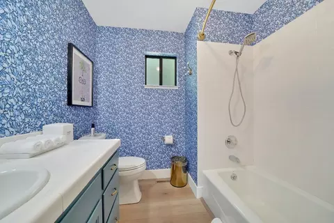 Bath - 80 Greenstone Ter, Sutter Creek, CA 95685 photo 5 of 7