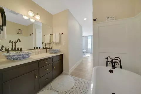 Bath - 80 Greenstone Ter, Sutter Creek, CA 95685 photo 4 of 7