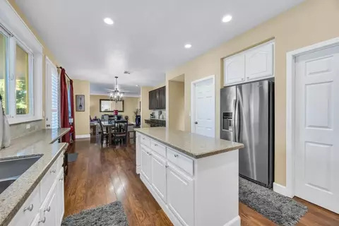Entry Way - 3114 Aaron Dr, Rocklin, CA 95765 photo 4 of 7
