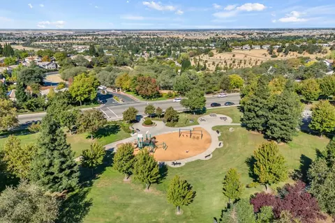 View/Area - 3114 Aaron Dr, Rocklin, CA 95765 photo 8 of 11