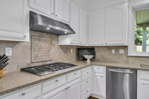 Kitchen - 3114 Aaron Dr, Rocklin, CA 95765 photo 4 of 5
