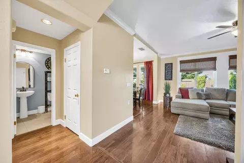 Entry Way - 3114 Aaron Dr, Rocklin, CA 95765 photo 3 of 7