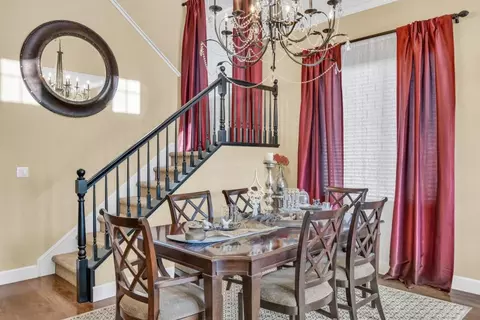 Dining - 3114 Aaron Dr, Rocklin, CA 95765 photo 2 of 5