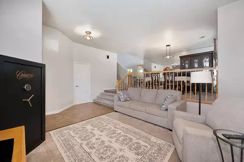 8400 Clear Valley Ct, Antelope, CA 95843 photo 6
