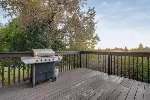 3893 Peach Dr, Loomis, CA 95650 photo 9