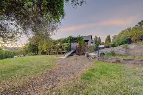 3893 Peach Dr, Loomis, CA 95650 photo 11