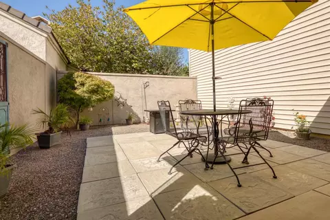 Exterior - 1109 Copper Cottage Ln, Modesto, CA 95355 photo 5 of 9
