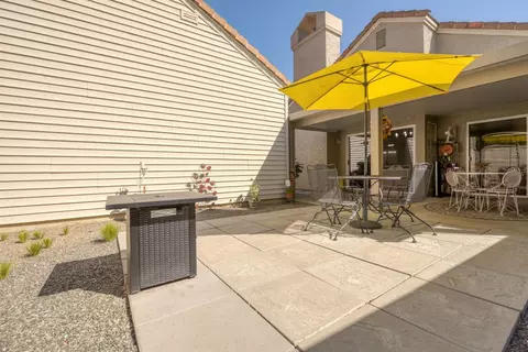 Exterior - 1109 Copper Cottage Ln, Modesto, CA 95355 photo 6 of 9