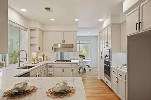 Kitchen - 1880 Persimmon Way, Tracy, CA 95376 photo 4 of 6