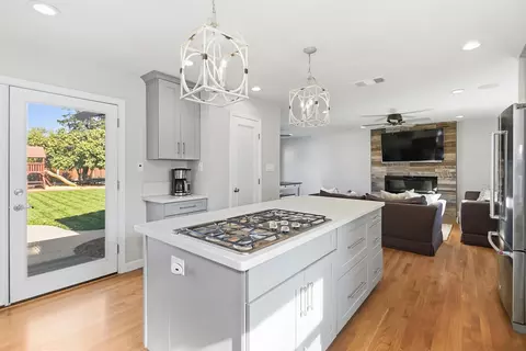 2821 Echo Way, Sacramento, CA 95821 photo 8