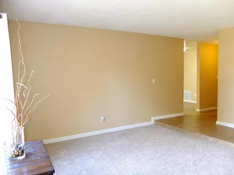 Living - 1813 Murrietta Ln, Modesto, CA 95355 photo 2 of 5