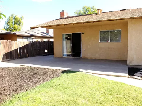 Exterior - 1813 Murrietta Ln, Modesto, CA 95355 photo 8 of 9