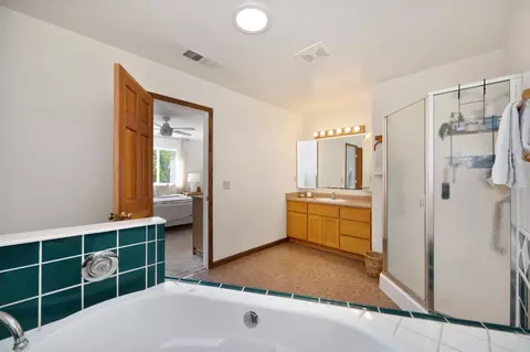Bath - 1480 Boole Rd, Applegate, CA 95703 photo 2 of 4