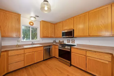 Kitchen - 1480 Boole Rd, Applegate, CA 95703 photo 4 of 7
