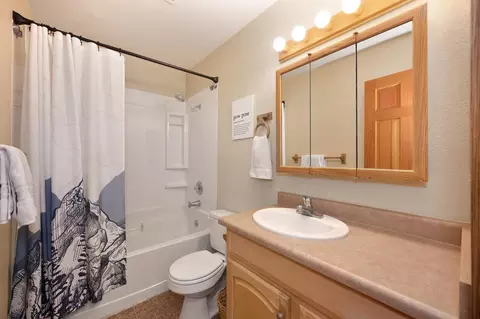 Bath - 1480 Boole Rd, Applegate, CA 95703 photo 1 of 4