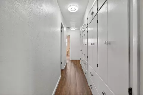 Entry Way - 430 S Crescent Ave, Lodi, CA 95240 photo 1 of 1