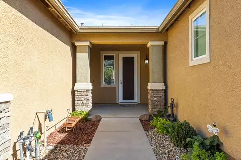 Other - 15940 Crescent Park Cir, Lathrop, CA 95330 photo 3 of 12