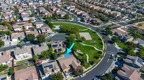View/Area - 15940 Crescent Park Cir, Lathrop, CA 95330 photo 5 of 6