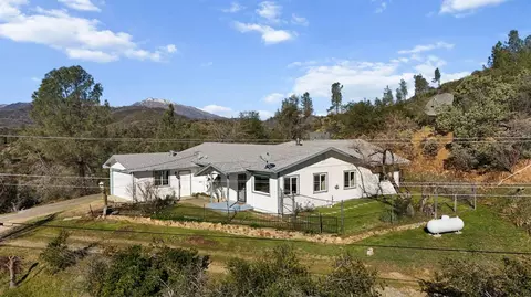 9504 Rattlesnake Ln, Redding, CA 96001 photo 2
