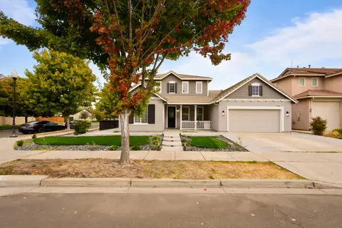1983 Greenfield Dr, Turlock, CA 95382 photo 2